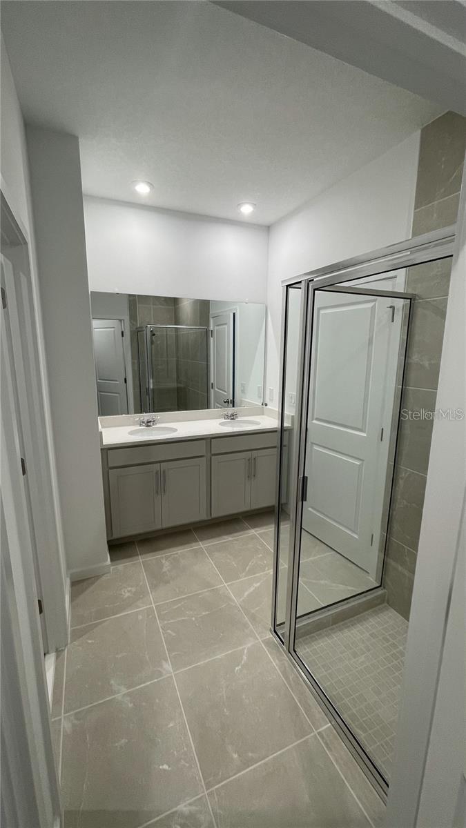 Image 10 of 15 For 1386 Blumberg Boulevard