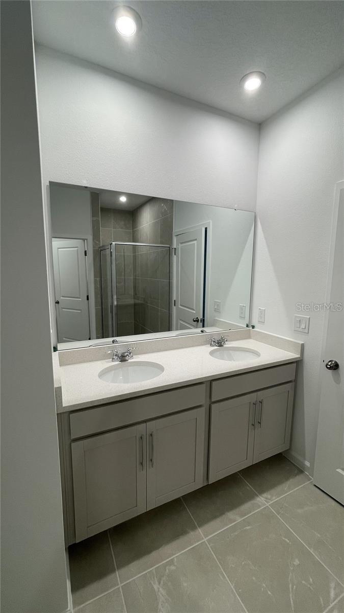 Image 14 of 15 For 1386 Blumberg Boulevard