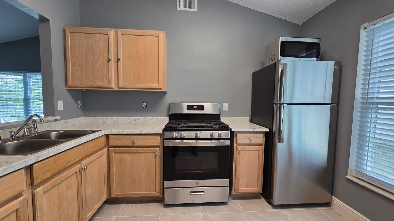 Image 11 of 31 For 333 Rollins Drive