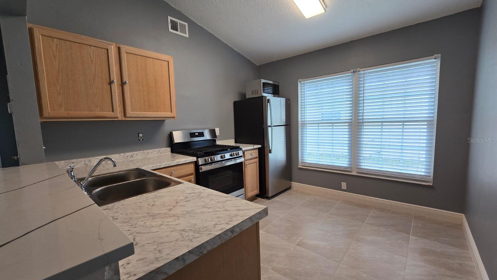 Image 8 of 31 For 333 Rollins Drive