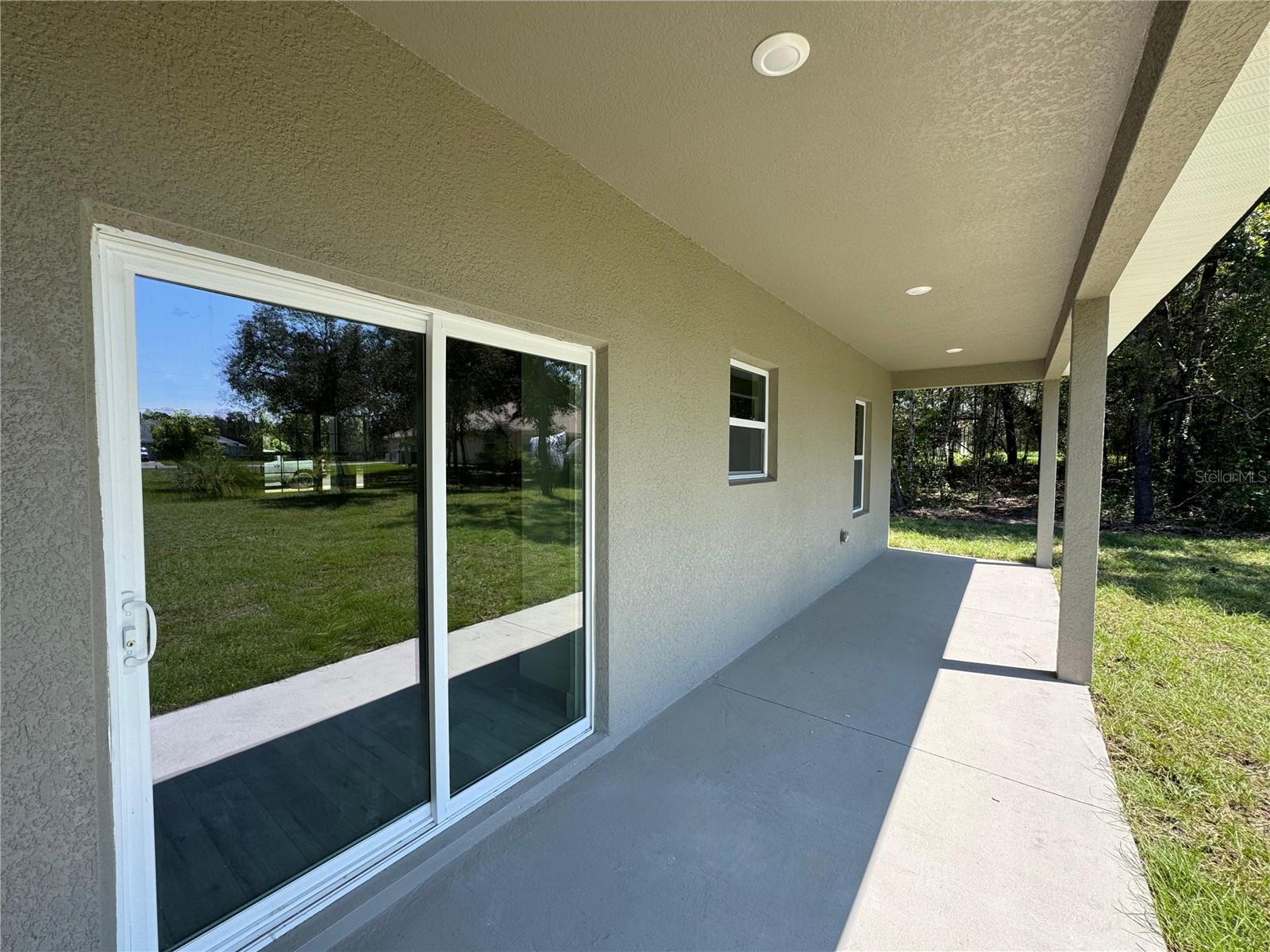 Listing photo id 8 for 7965 Pocono Drive