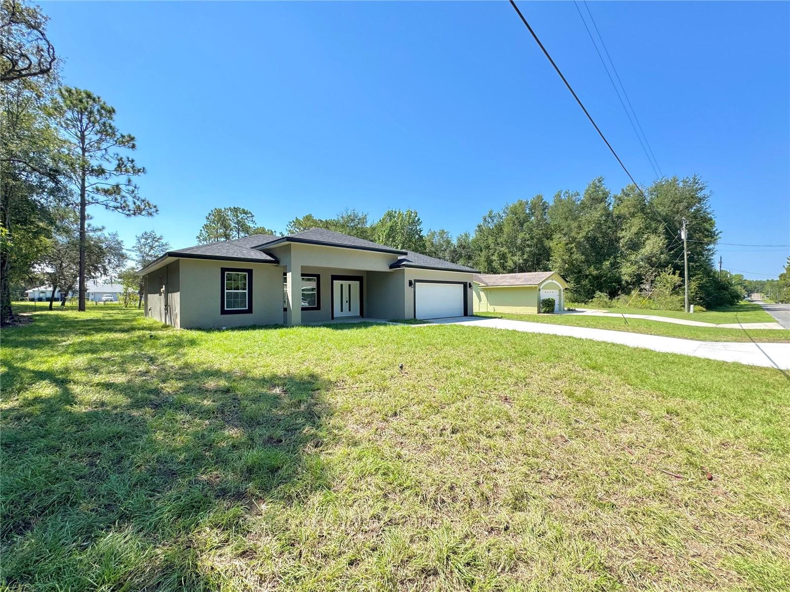 Listing photo id 2 for 7965 Pocono Drive
