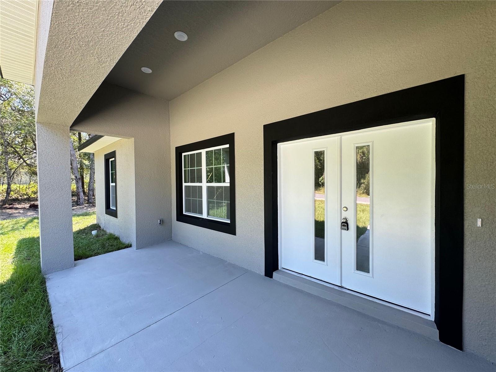 Listing photo id 3 for 7965 Pocono Drive