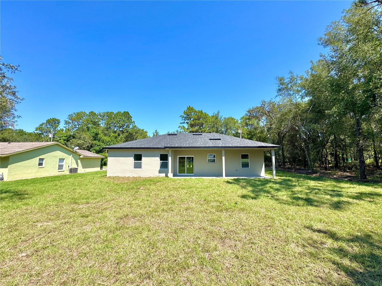 Listing photo id 6 for 7965 Pocono Drive