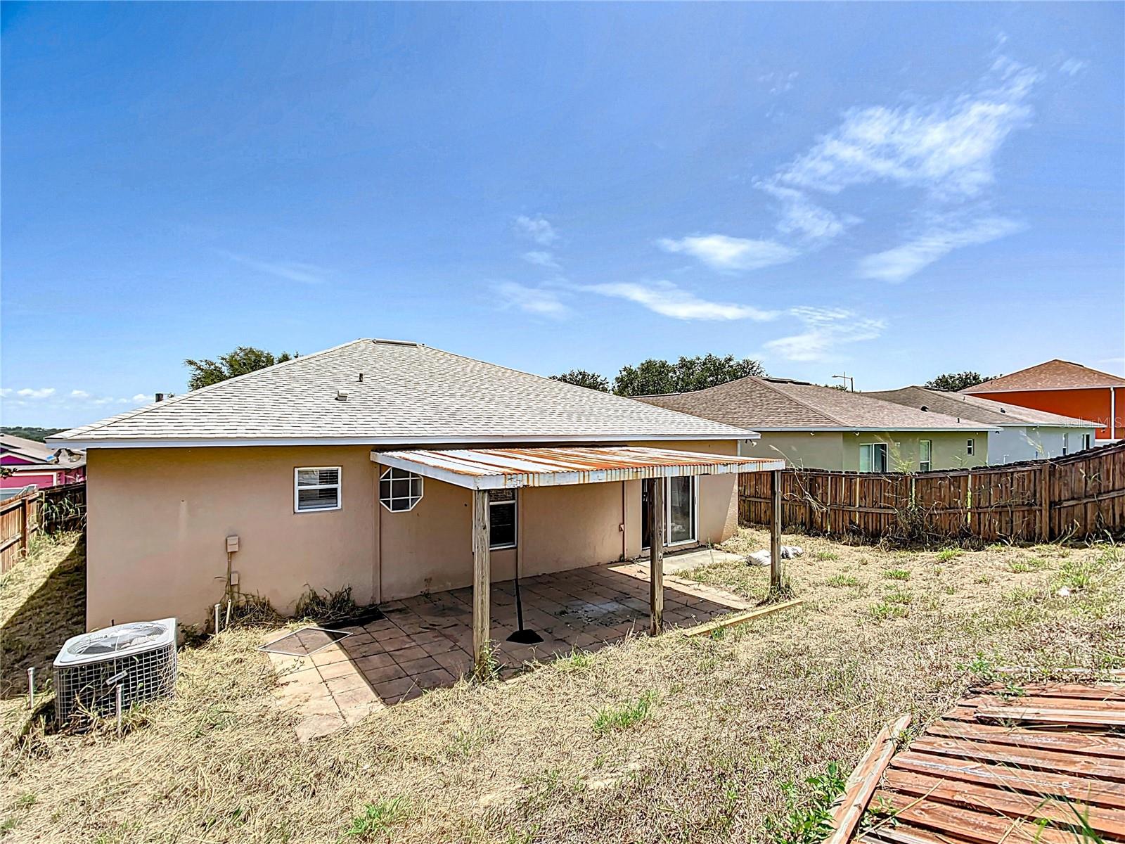Image 4 of 39 For 529 Ridges Drive