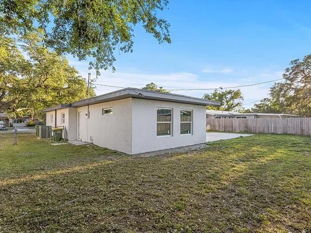 Image 15 of 17 For 3169 Bellevue Street