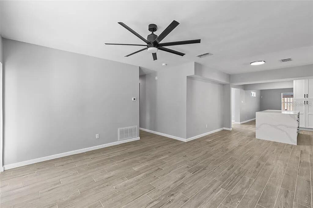 Image 6 of 17 For 3169 Bellevue Street