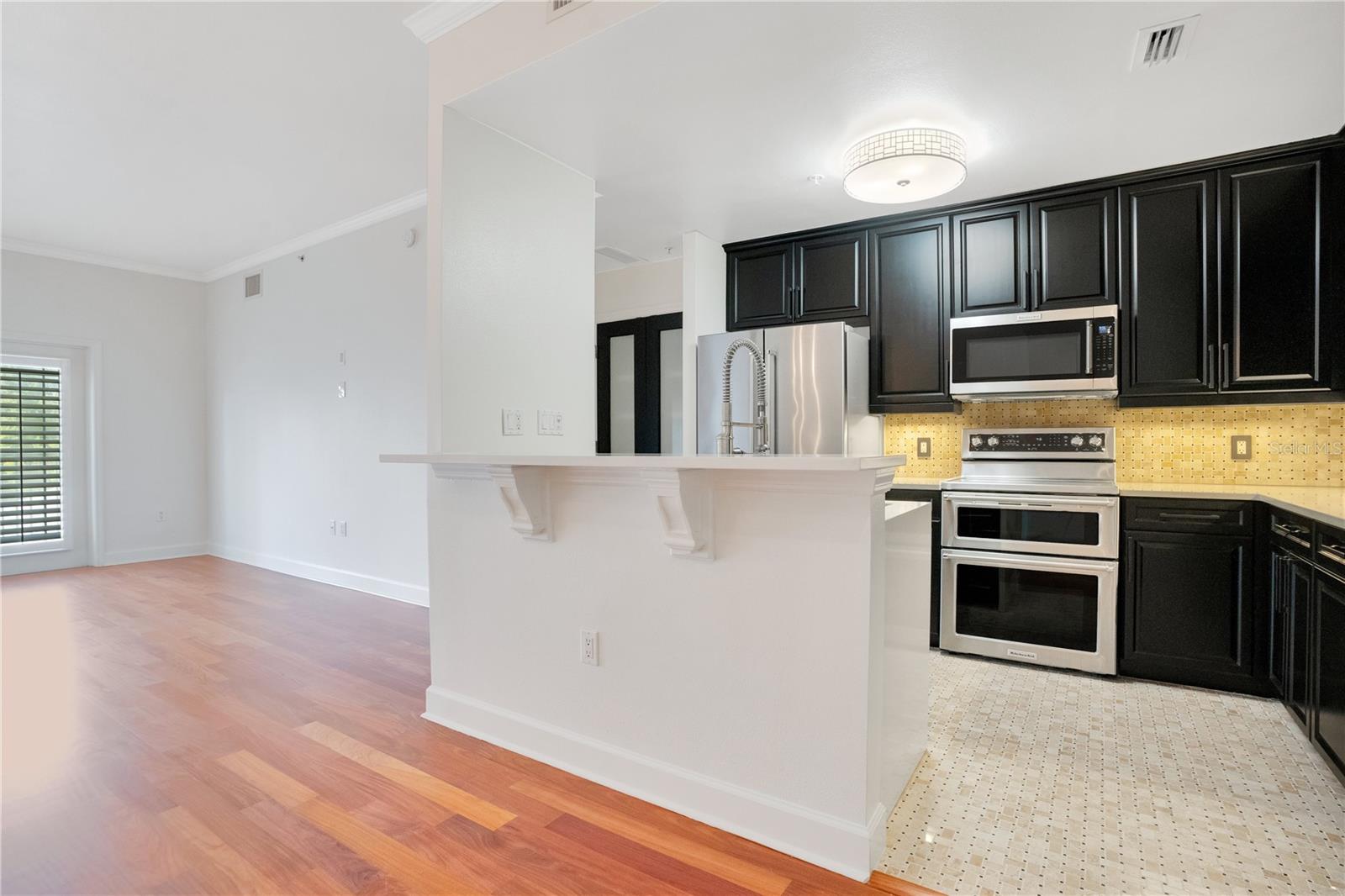 Image 9 of 40 For 630 Vassar Street 2310