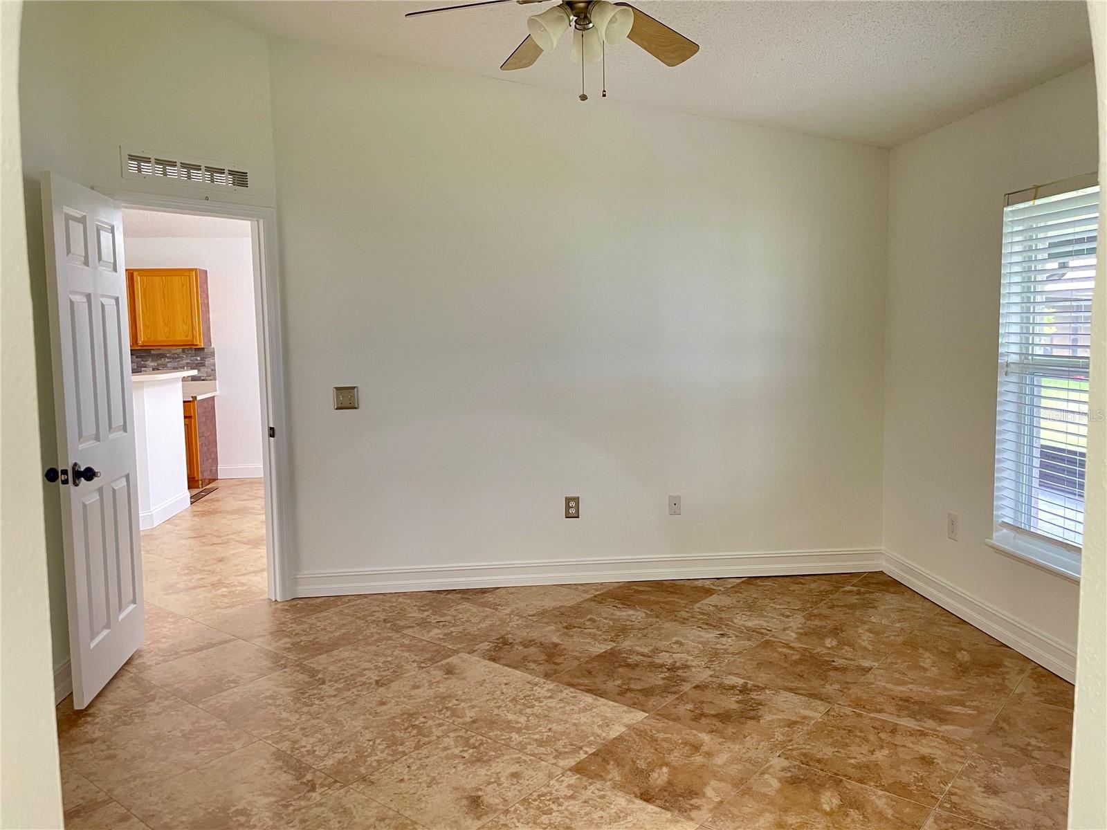 Image 16 of 27 For 426 Fairfield Drive