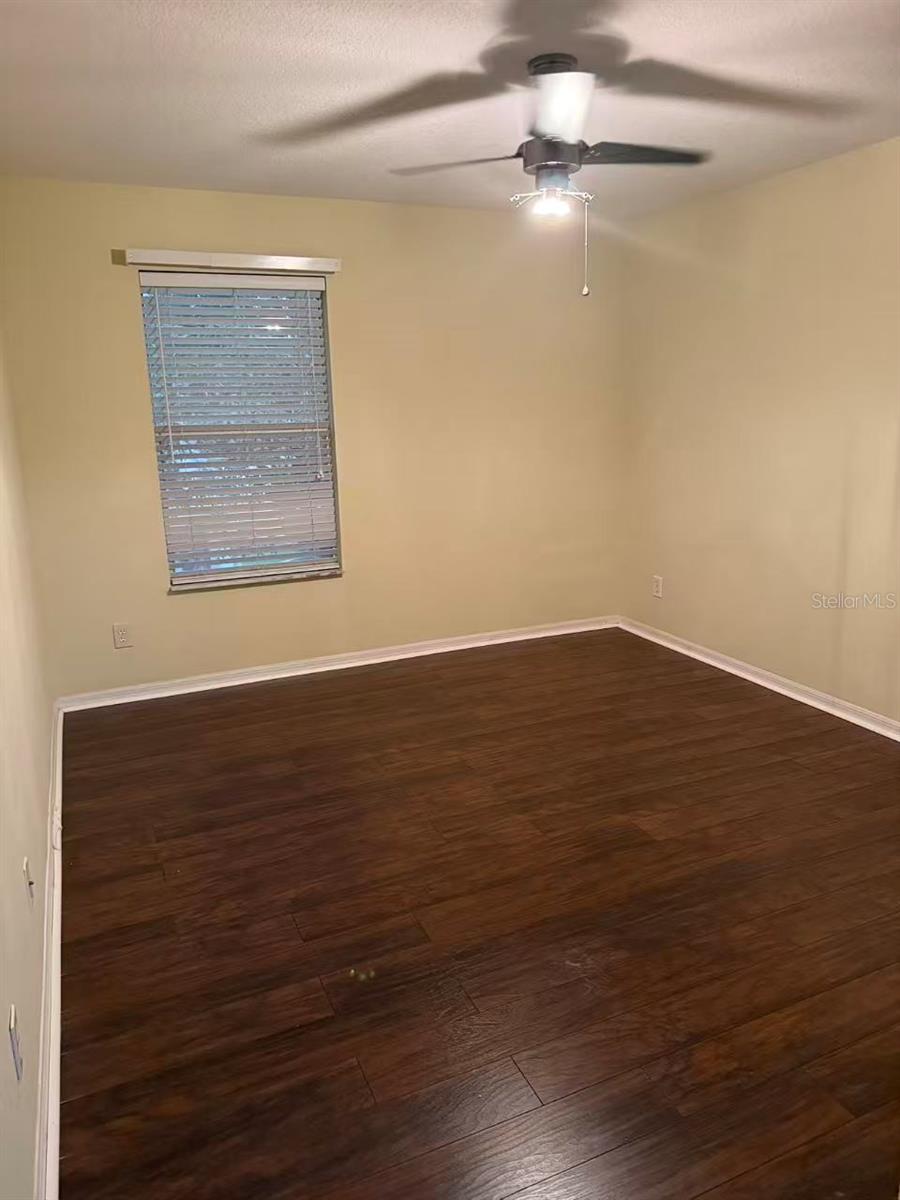 Image 15 of 30 For 1408 Sunningdale Way