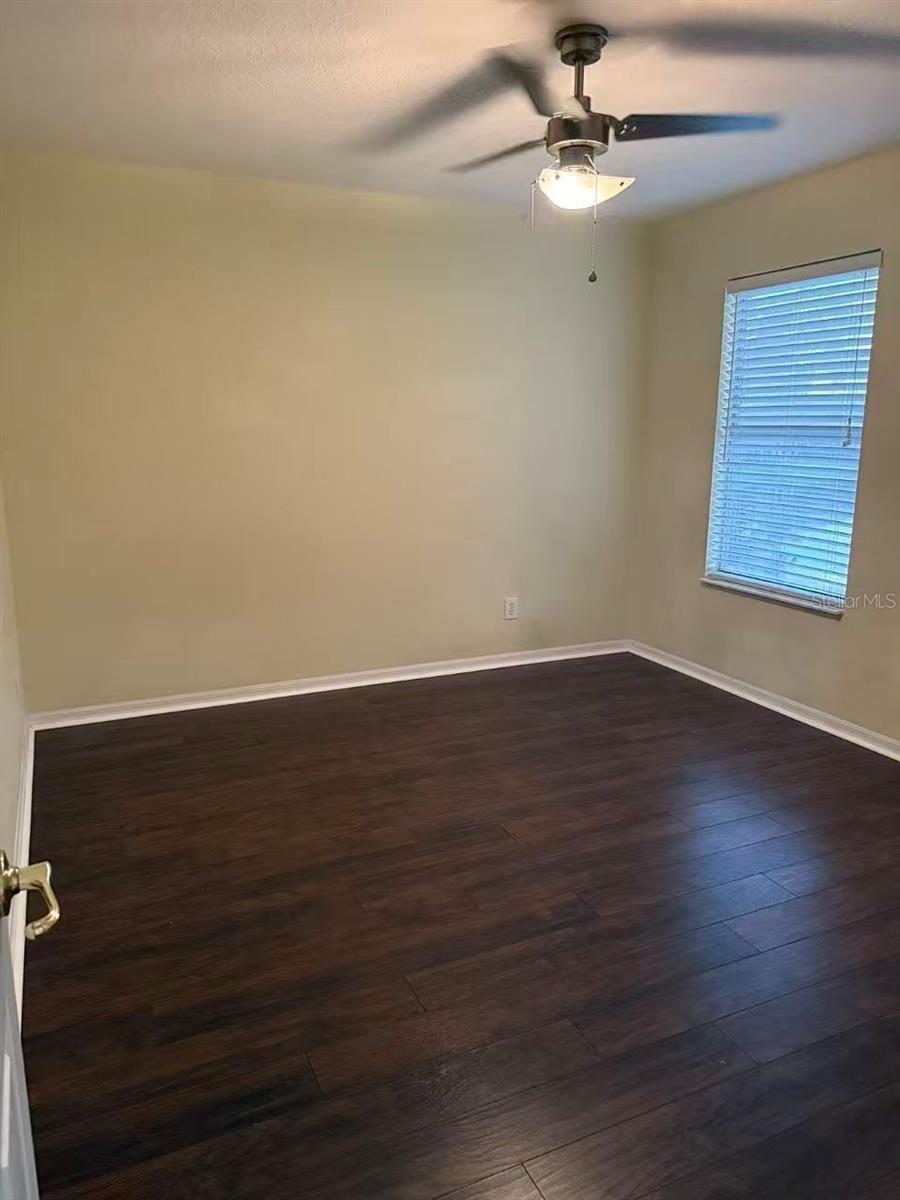 Image 21 of 30 For 1408 Sunningdale Way