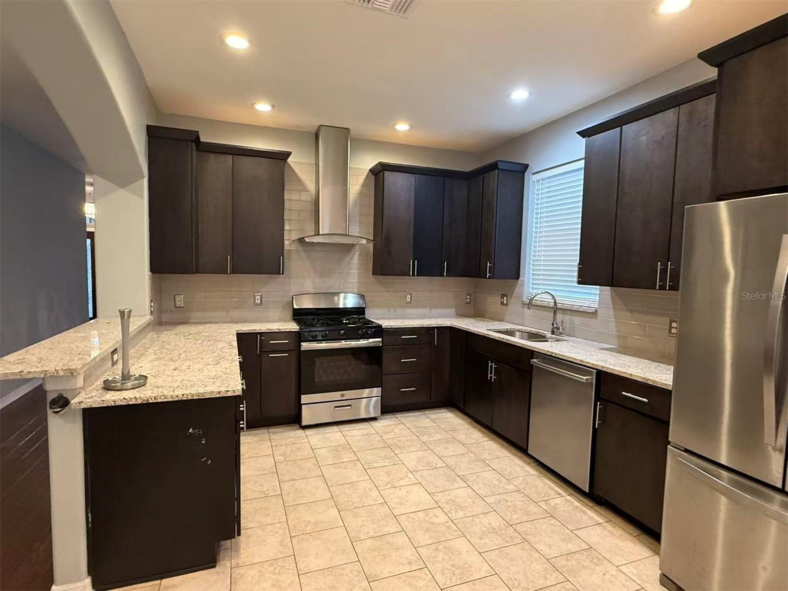 Image 6 of 30 For 1408 Sunningdale Way