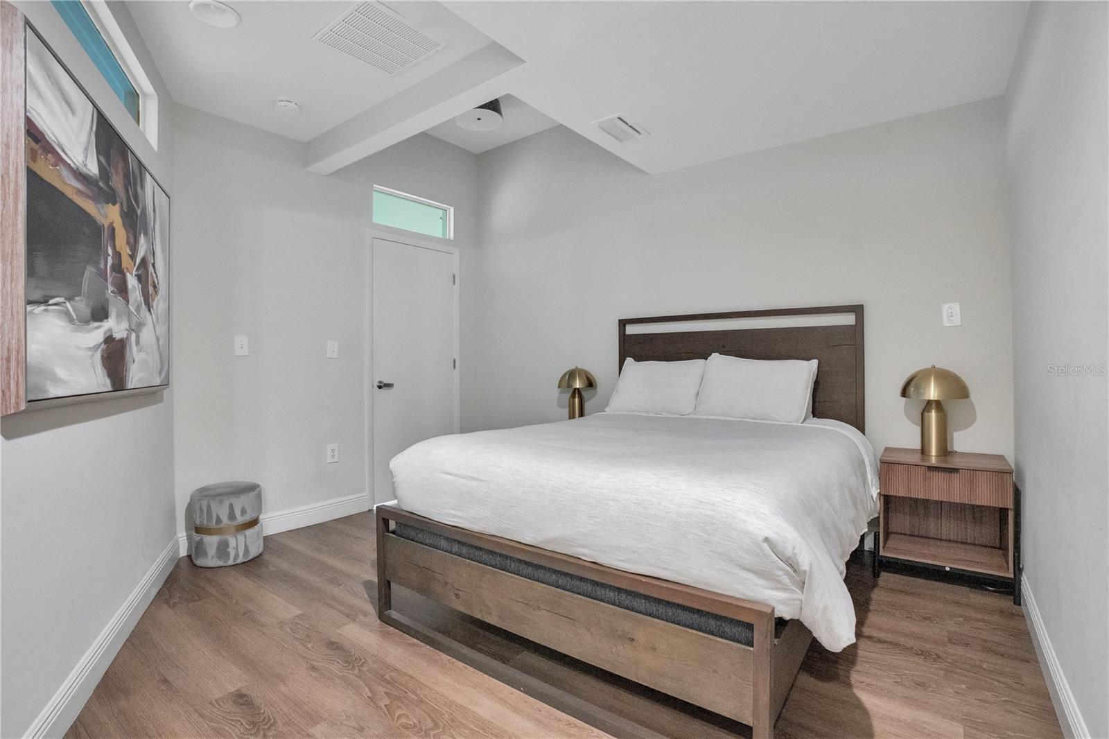 Image 31 of 52 For 525 Jackson Street 502