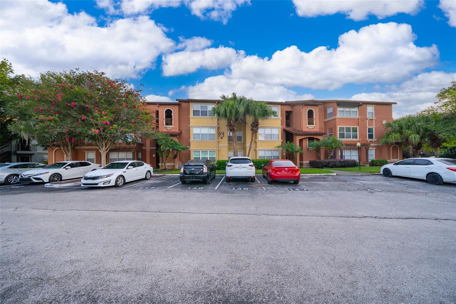 Details for 5140 Conroy Road 16, ORLANDO, FL 32811