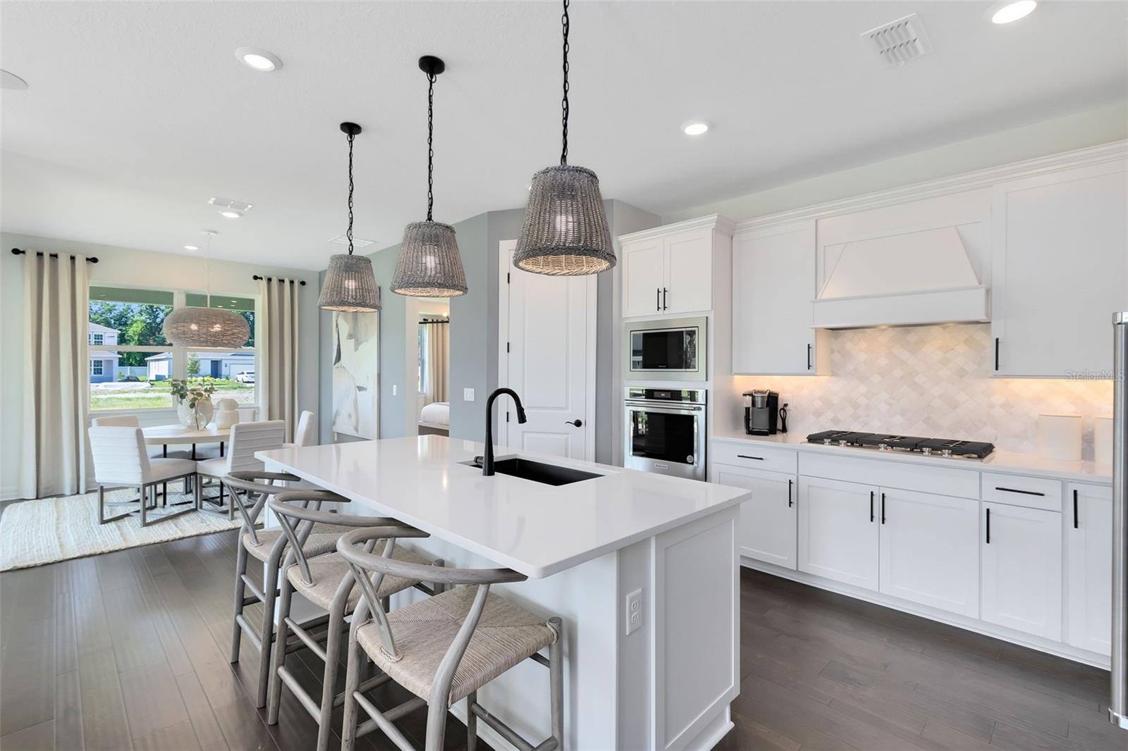 Image 3 of 17 For 6720 Willow View Avenue