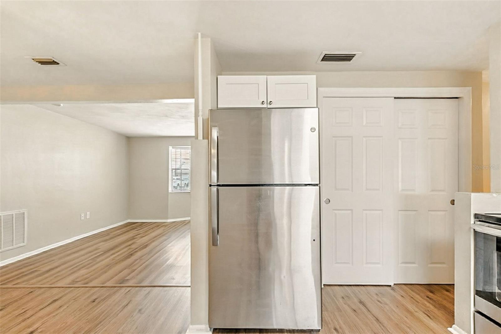 Image 12 of 36 For 4241 Newbury Drive