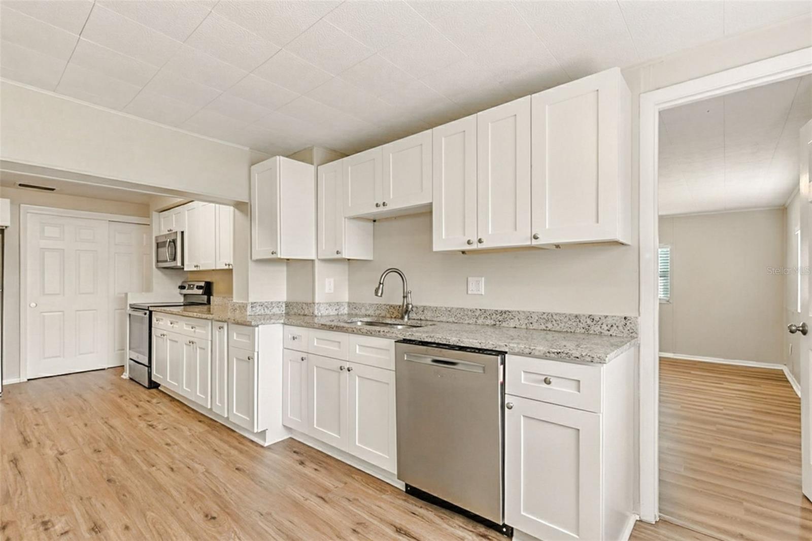 Image 15 of 36 For 4241 Newbury Drive