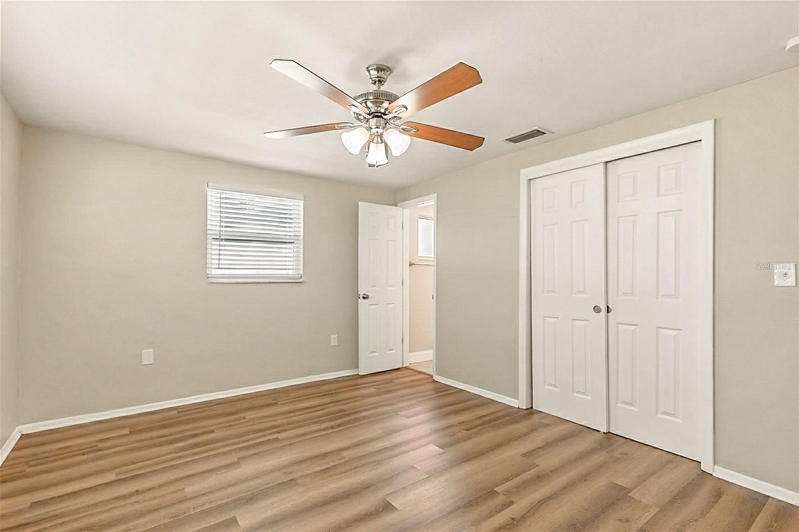 Image 19 of 36 For 4241 Newbury Drive