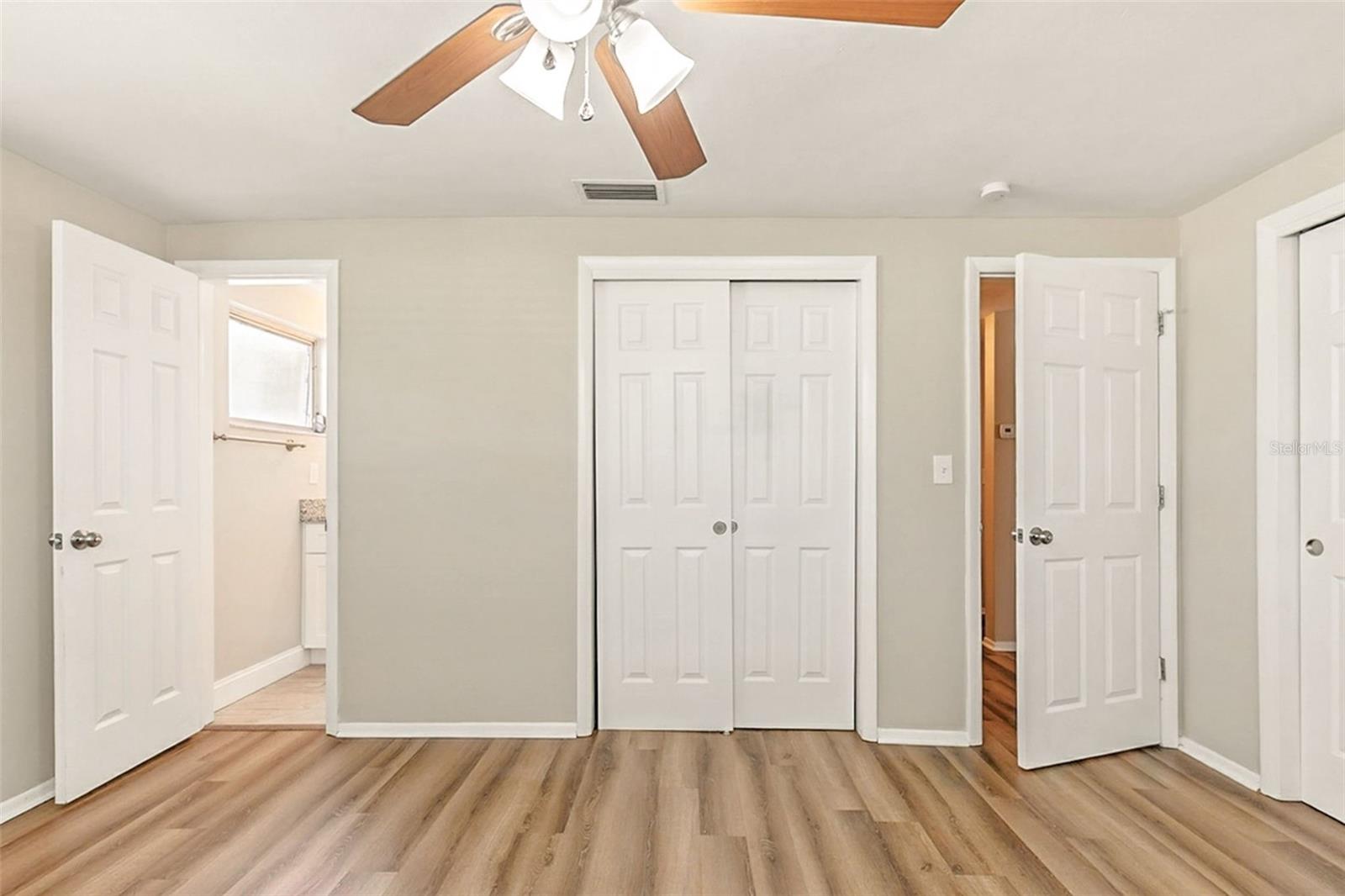 Image 20 of 36 For 4241 Newbury Drive