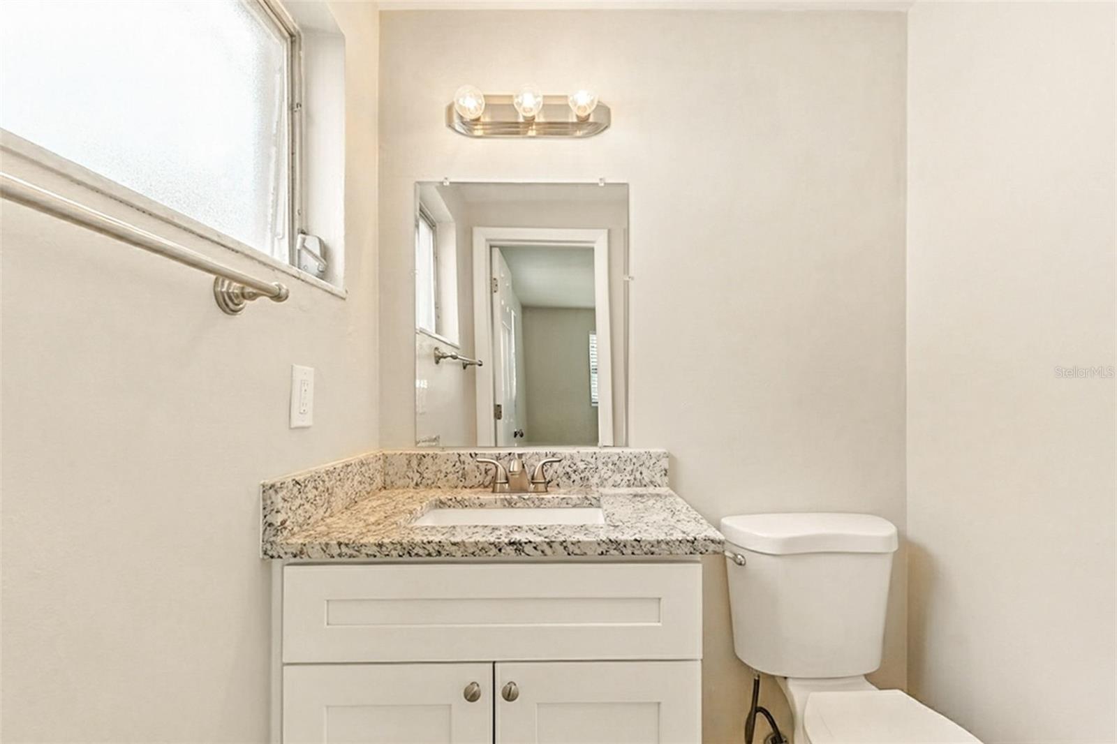 Image 22 of 36 For 4241 Newbury Drive