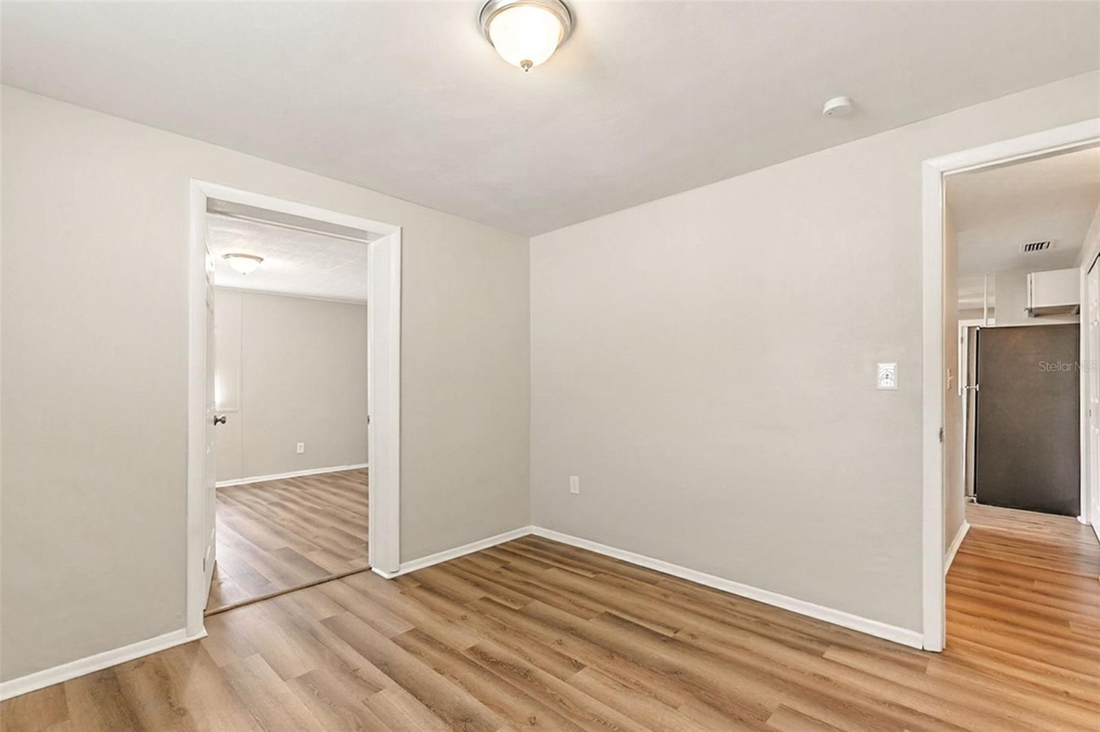 Image 24 of 36 For 4241 Newbury Drive