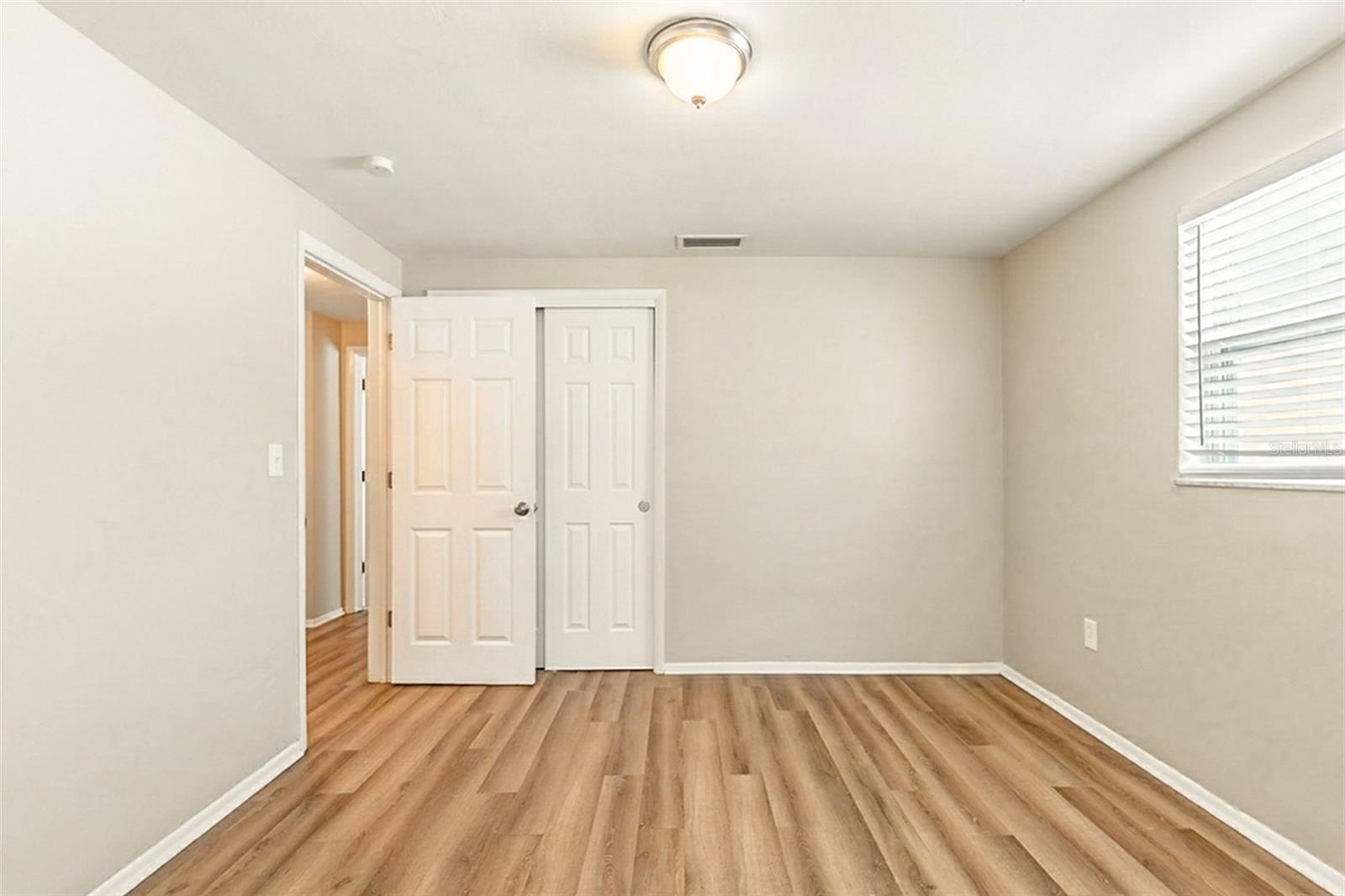 Image 26 of 36 For 4241 Newbury Drive