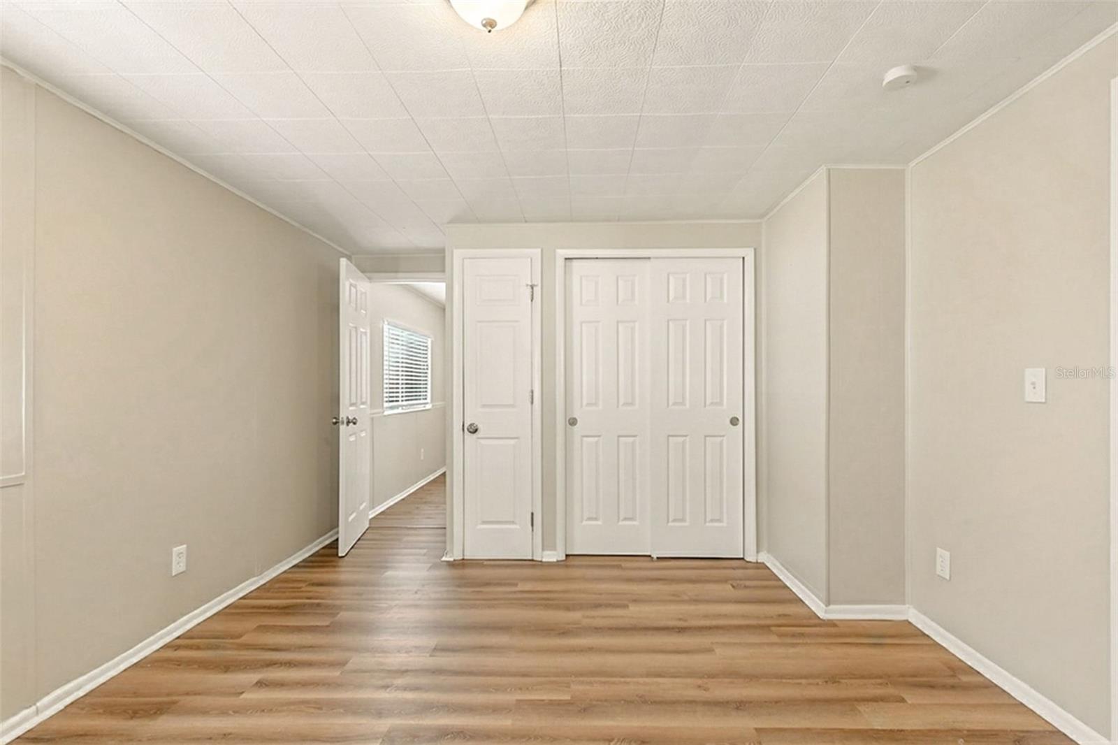 Image 28 of 36 For 4241 Newbury Drive