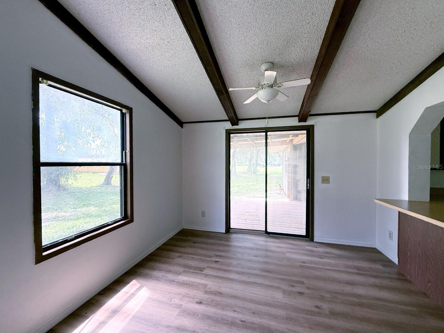 Image 12 of 19 For 33248 Ridge Manor Boulevard