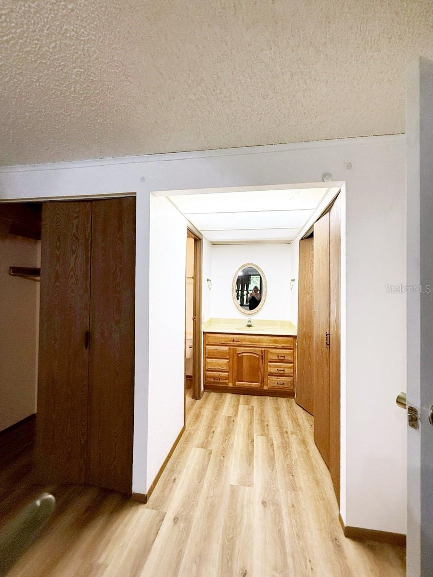 Image 9 of 19 For 33248 Ridge Manor Boulevard