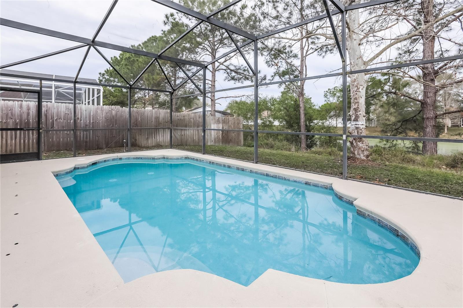 Image 13 of 16 For 17117 Woodcrest Way