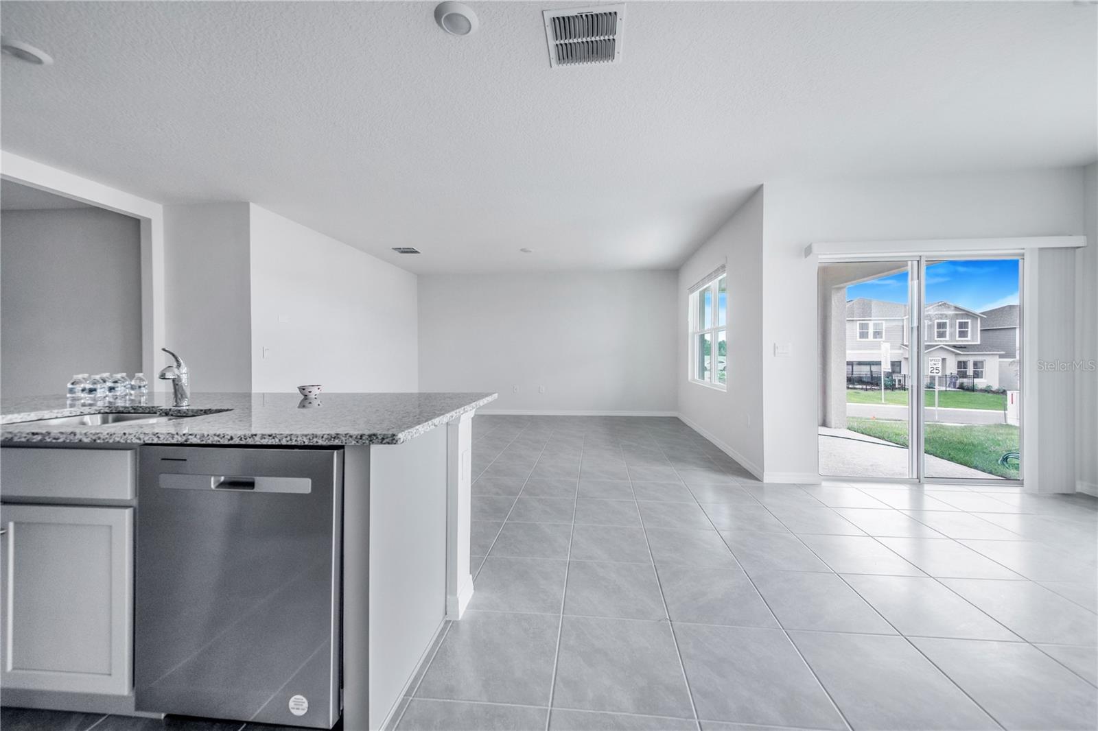 Image 9 of 10 For 1909 Chickasaw Boulevard