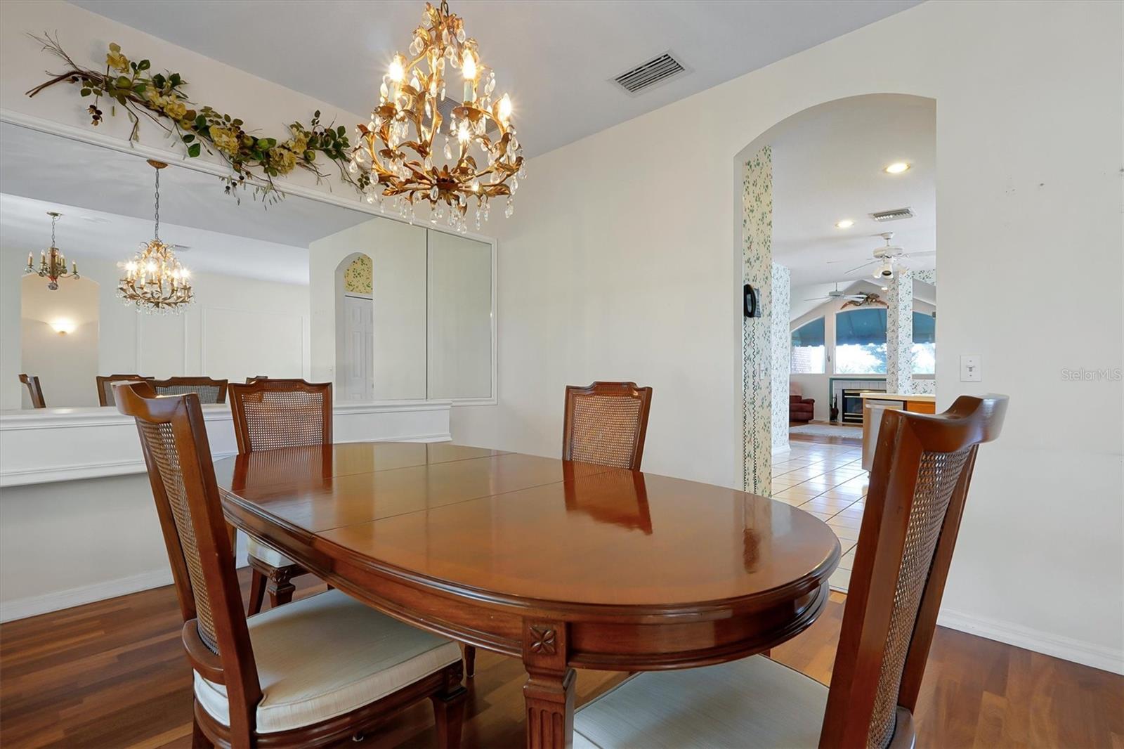 Image 10 of 39 For 12452 Lake Ridge Circle