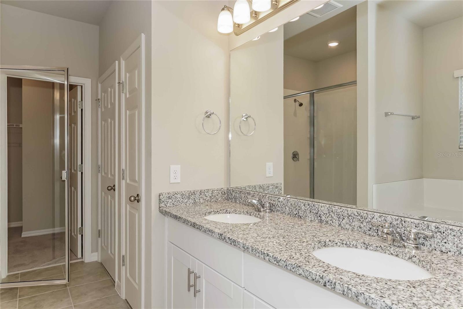 Image 10 of 17 For 518 Venetian Villa Drive