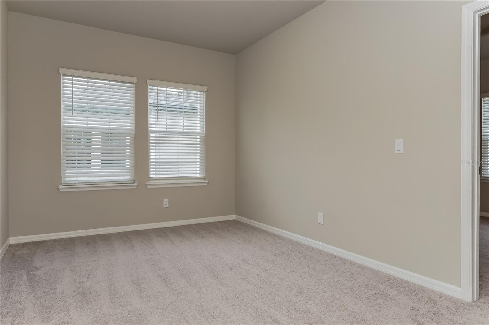 Image 8 of 17 For 518 Venetian Villa Drive