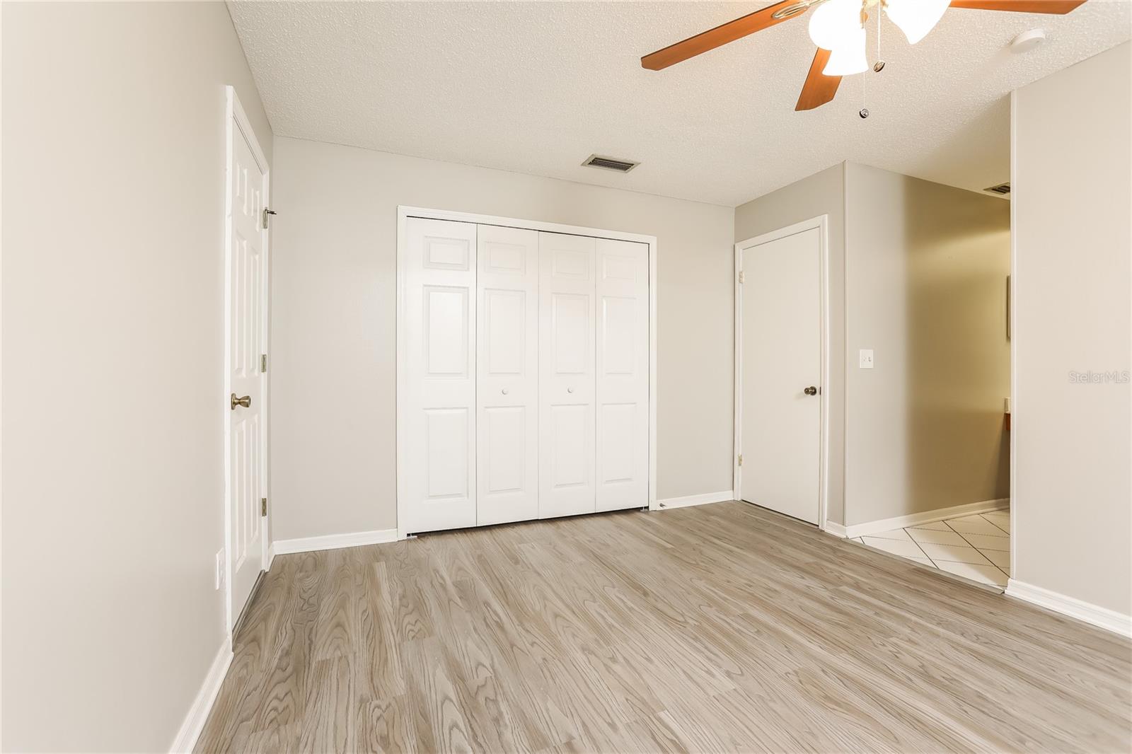 Image 9 of 16 For 12823 Anderson Hill