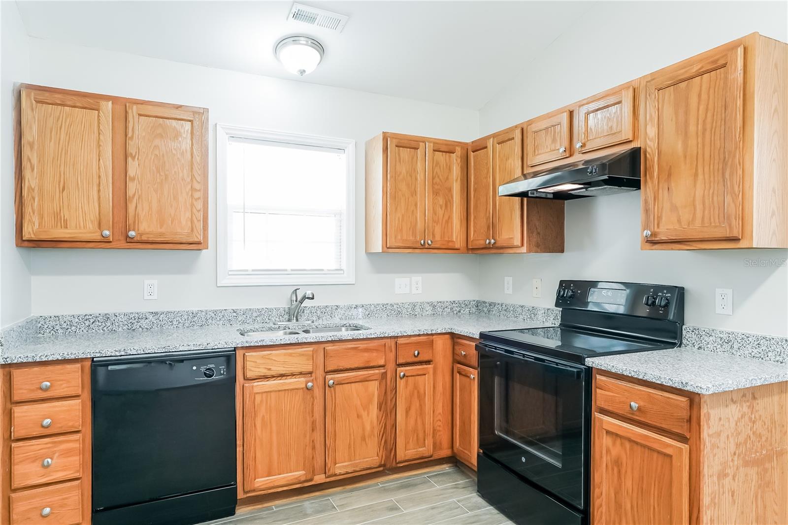 Image 6 of 16 For 1713 Brown Street