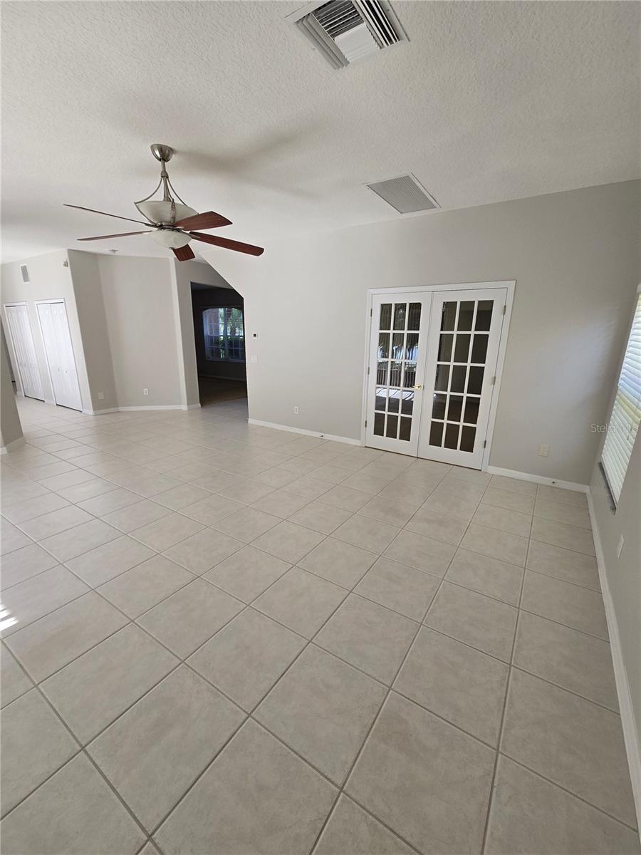 Image 11 of 43 For 13642 Fox Glove Street