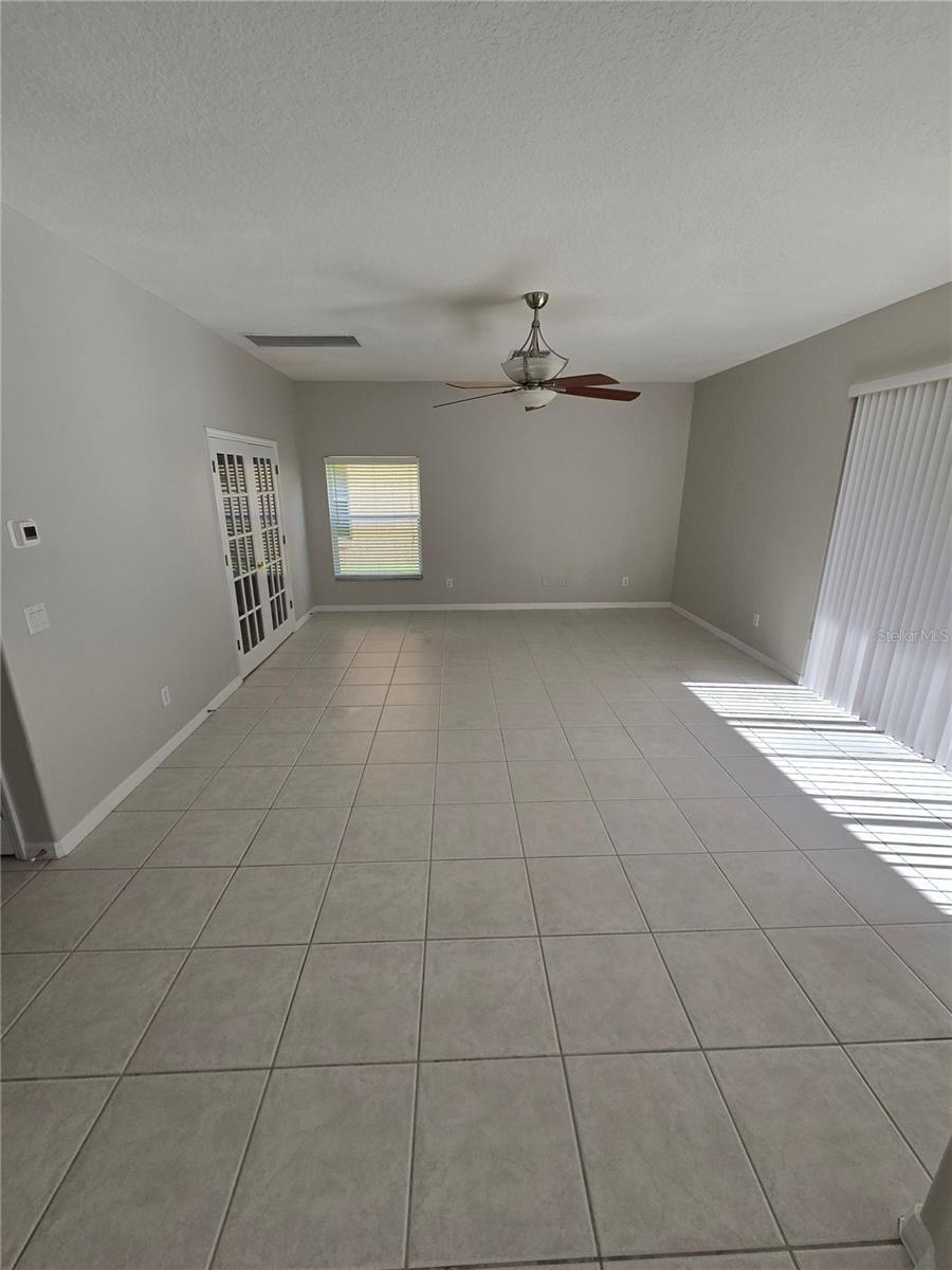 Image 9 of 43 For 13642 Fox Glove Street
