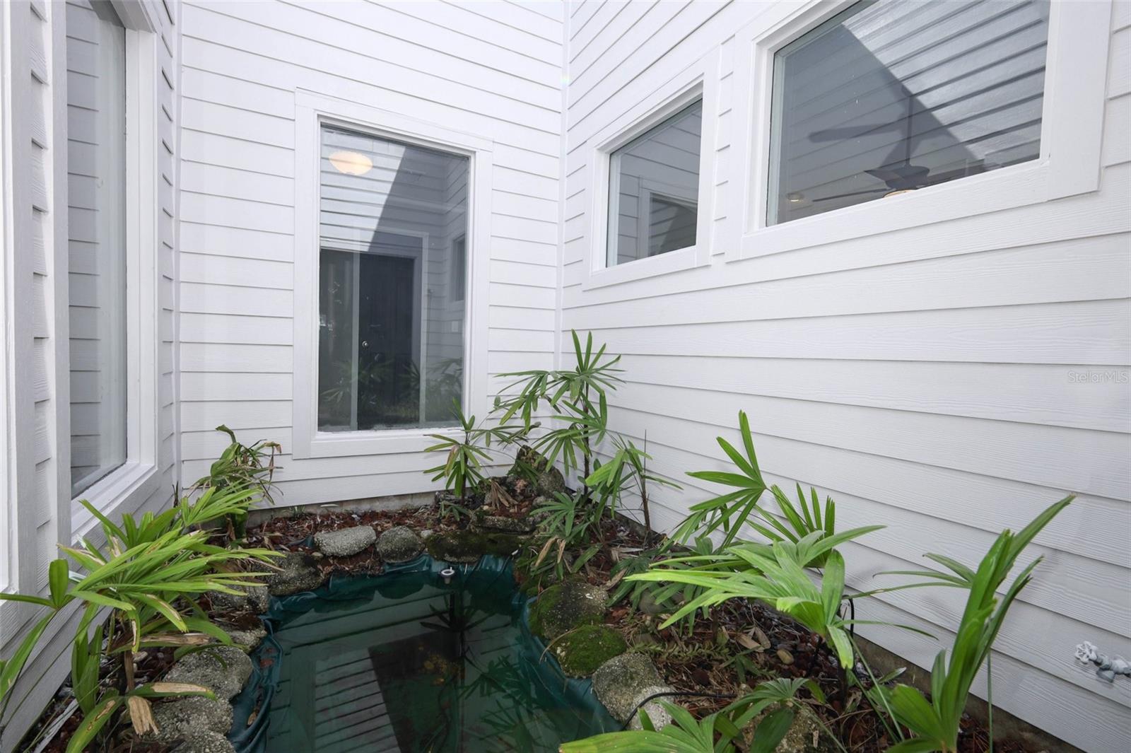 Image 21 of 39 For 8688 Palos Verde Drive