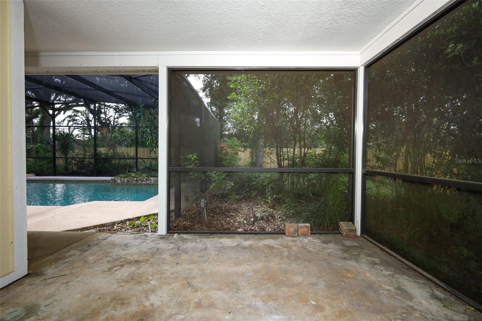 Image 31 of 39 For 8688 Palos Verde Drive