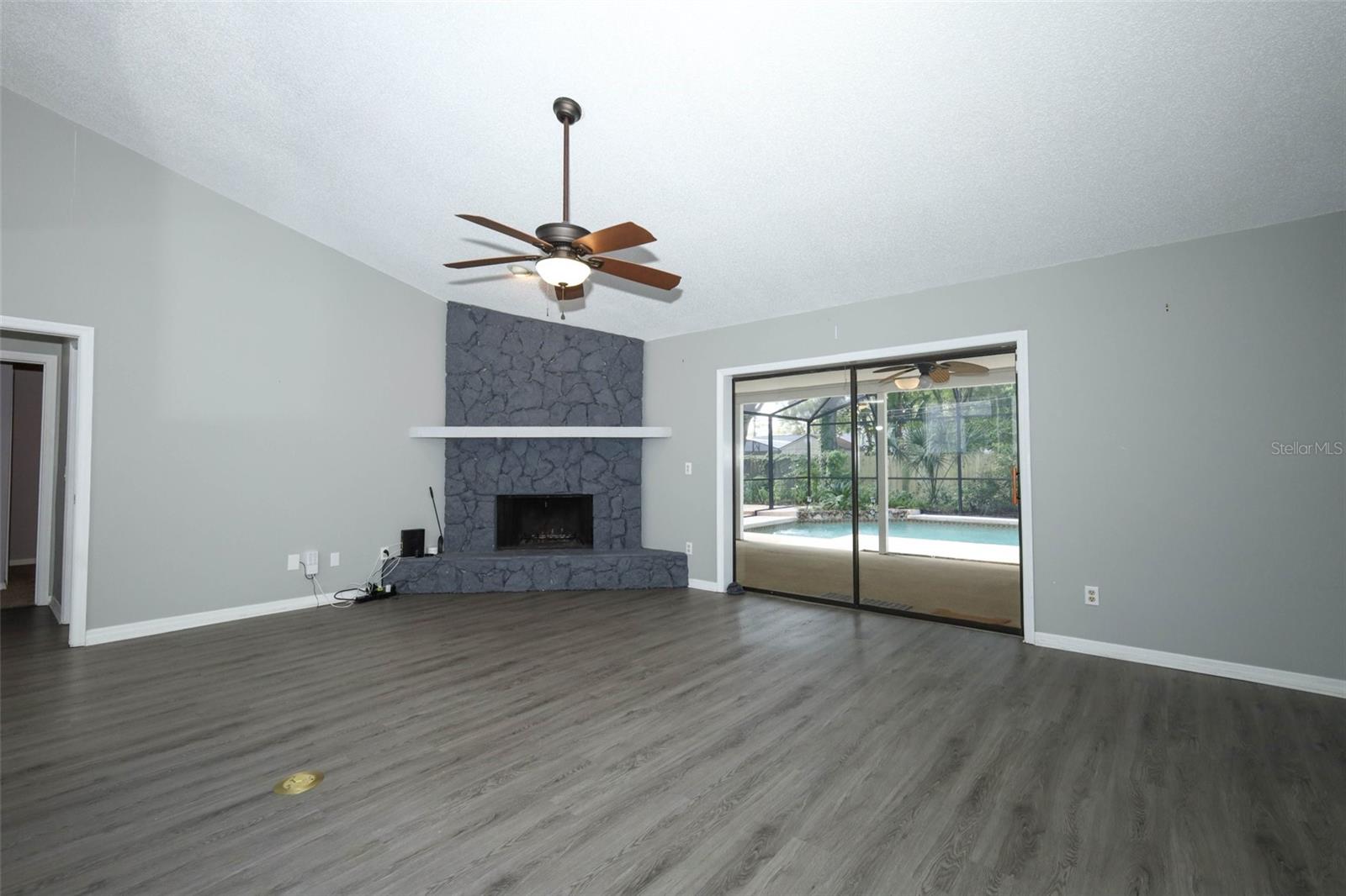 Image 7 of 39 For 8688 Palos Verde Drive