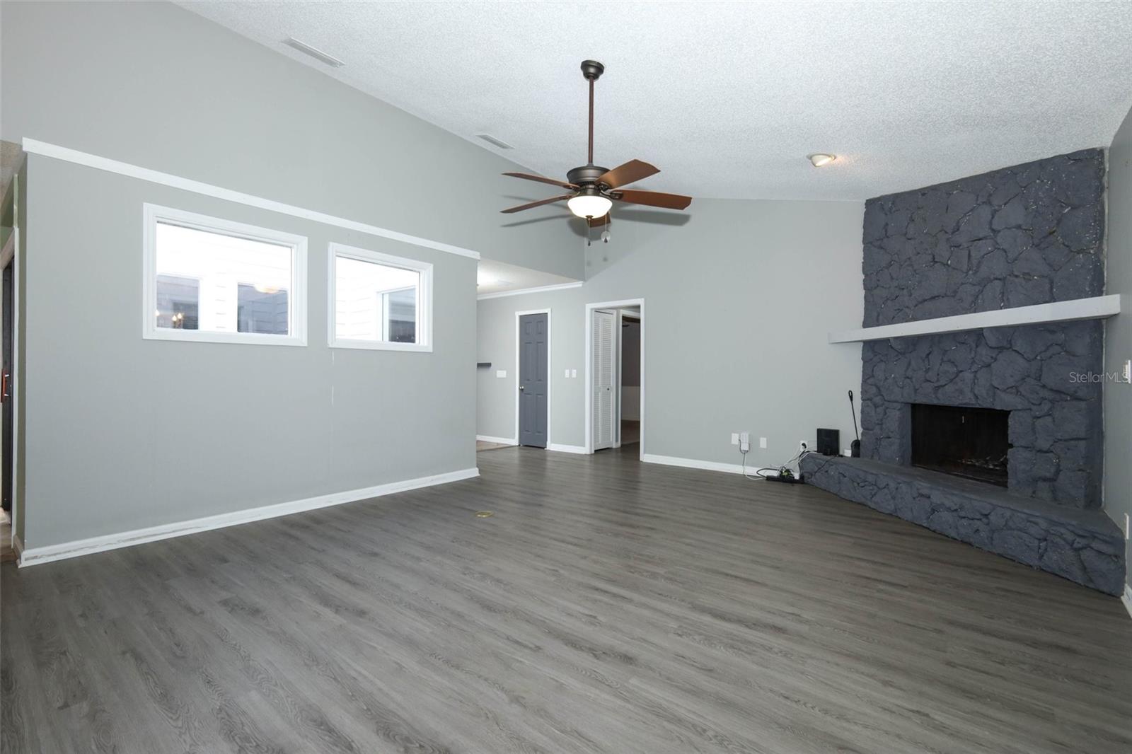 Image 8 of 39 For 8688 Palos Verde Drive