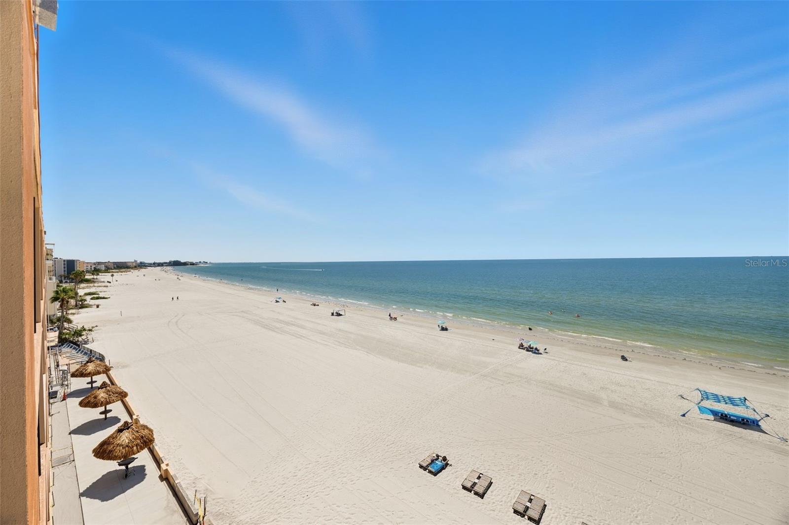 Image 11 of 41 For 13720 Gulf Boulevard 609