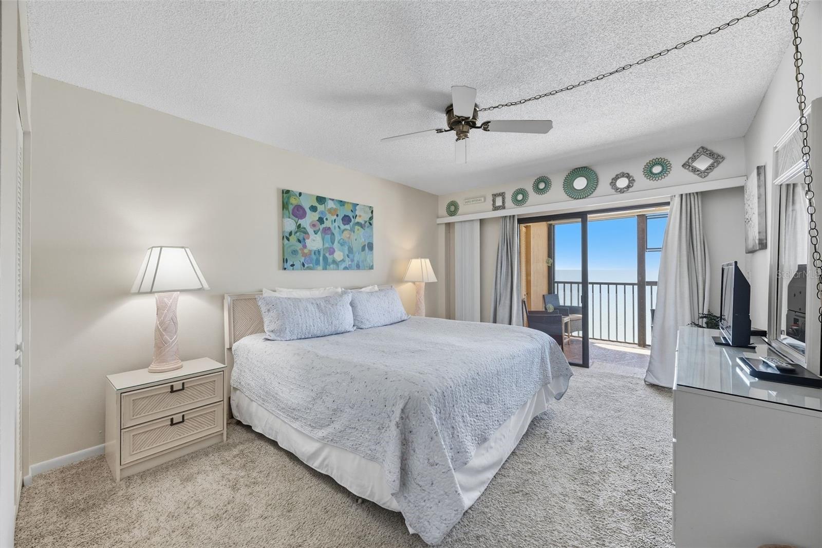 Image 19 of 41 For 13720 Gulf Boulevard 609