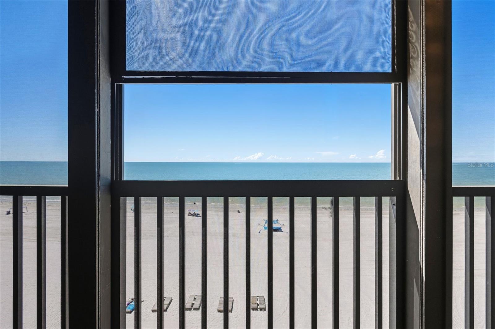 Image 28 of 41 For 13720 Gulf Boulevard 609