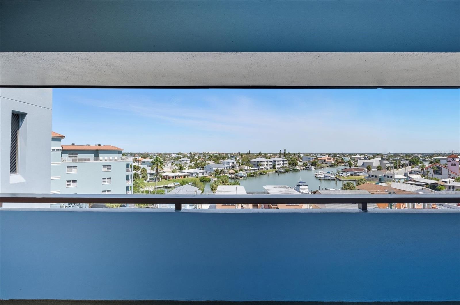 Image 29 of 41 For 13720 Gulf Boulevard 609