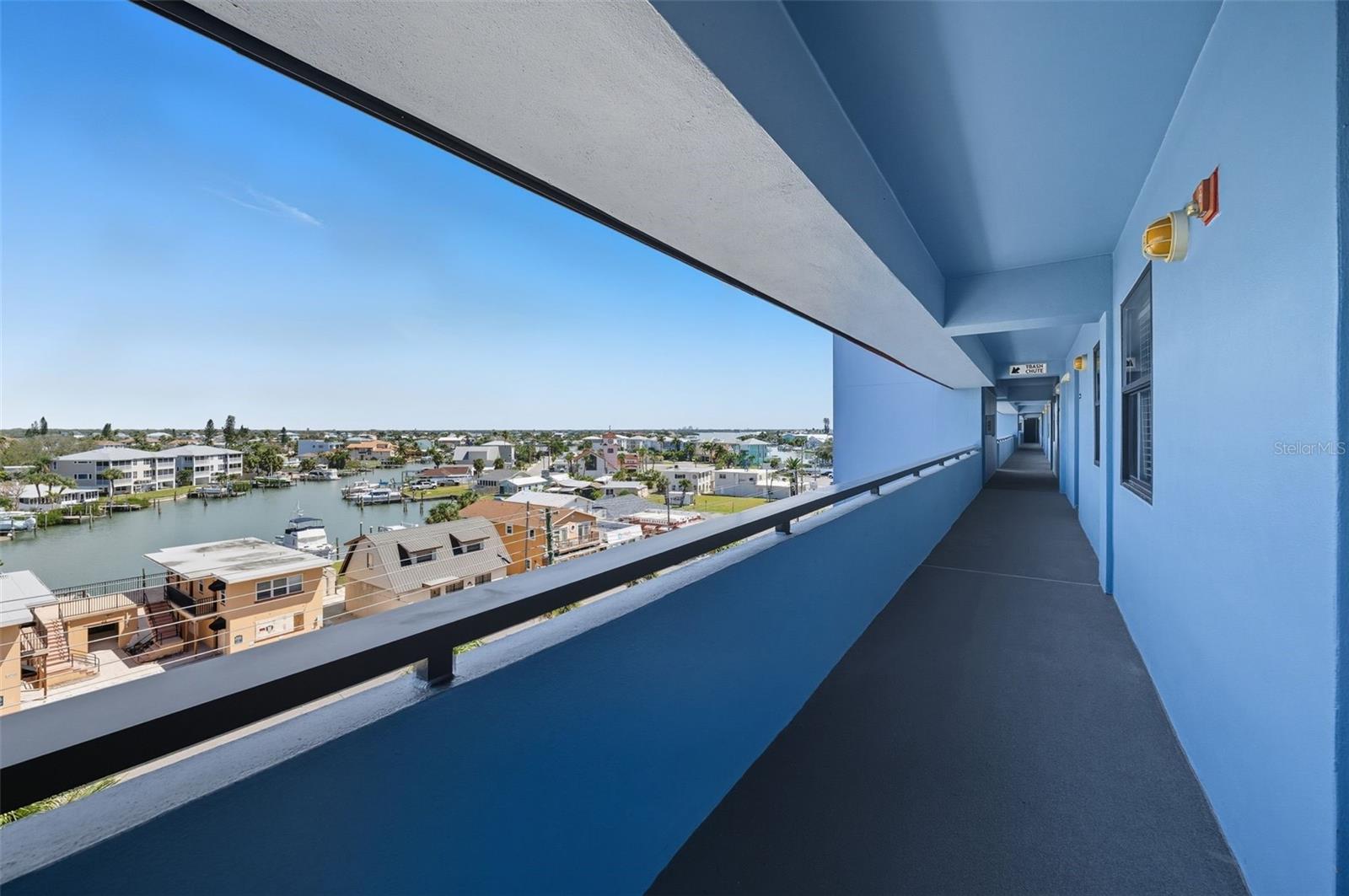 Image 30 of 41 For 13720 Gulf Boulevard 609