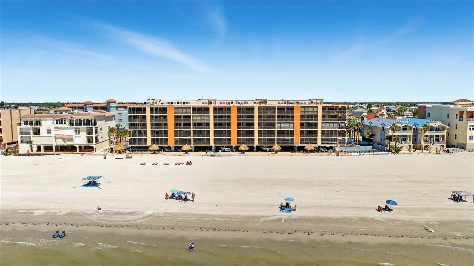 Image 4 of 41 For 13720 Gulf Boulevard 609