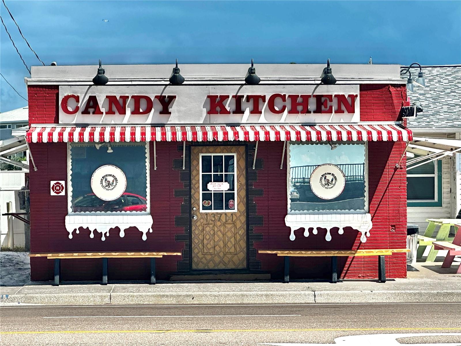 Image 41 of 41 For 13720 Gulf Boulevard 609