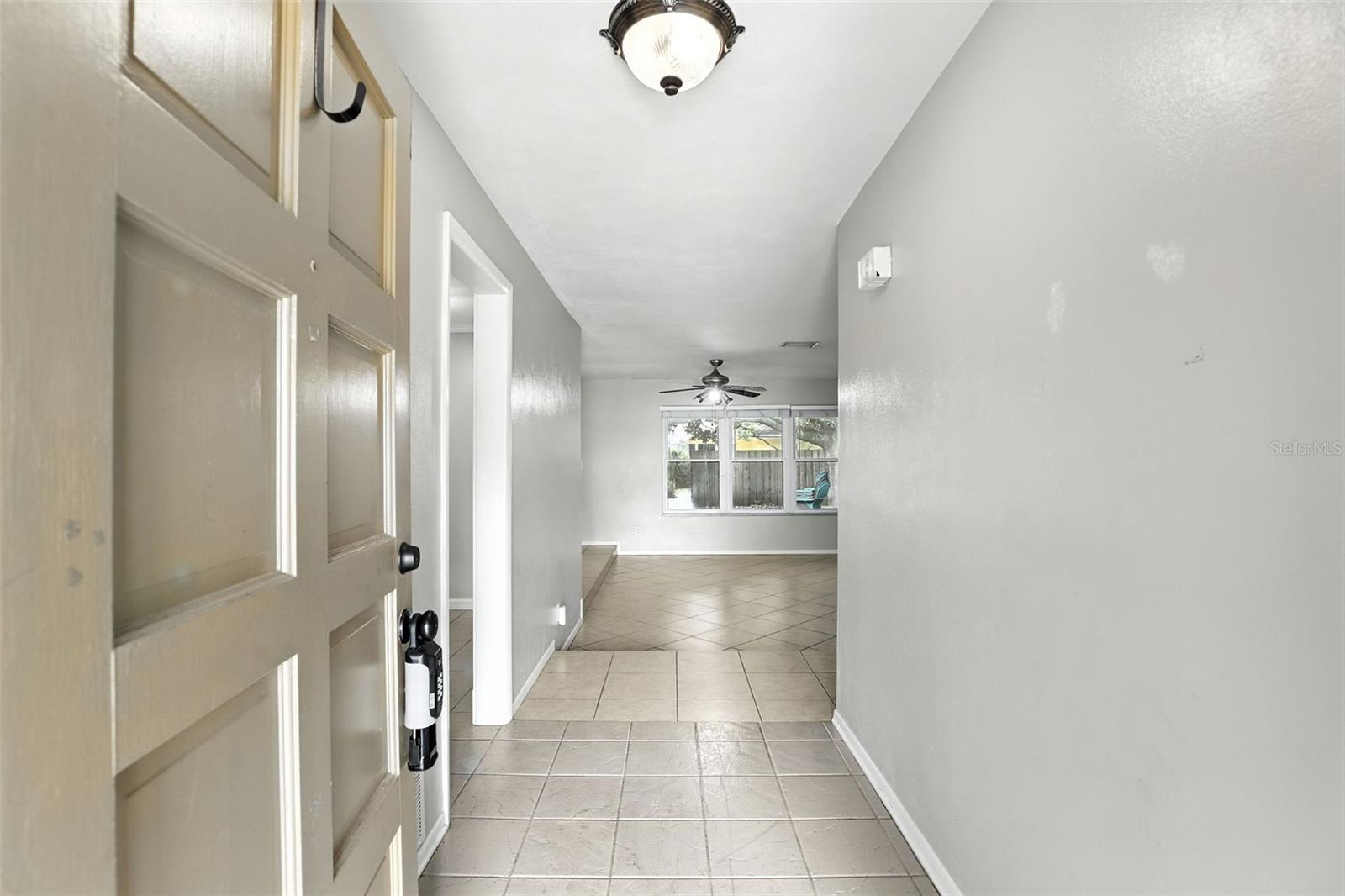 Image 3 of 45 For 1362 Tierra Circle